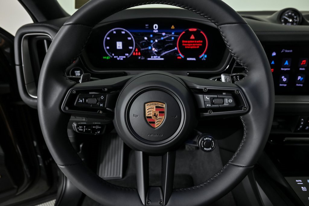 New 2025 Porsche Cayenne Coupe image 9