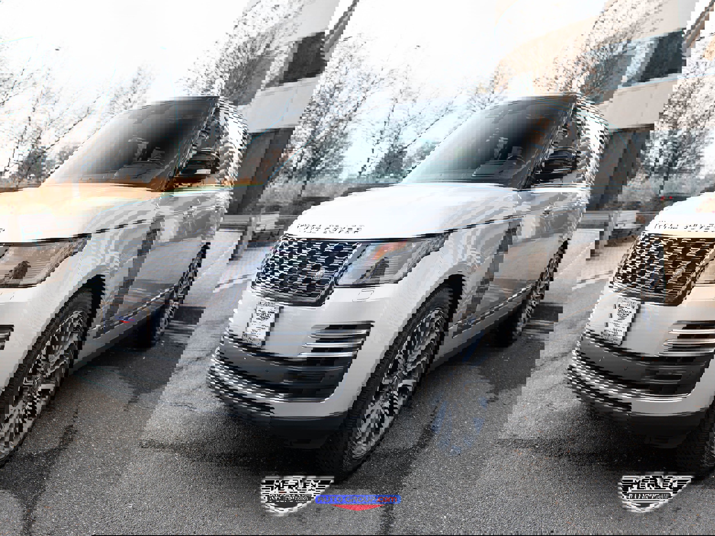 Used 2018 Land Rover Range Rover Long Wheelbase Supercharged image 3