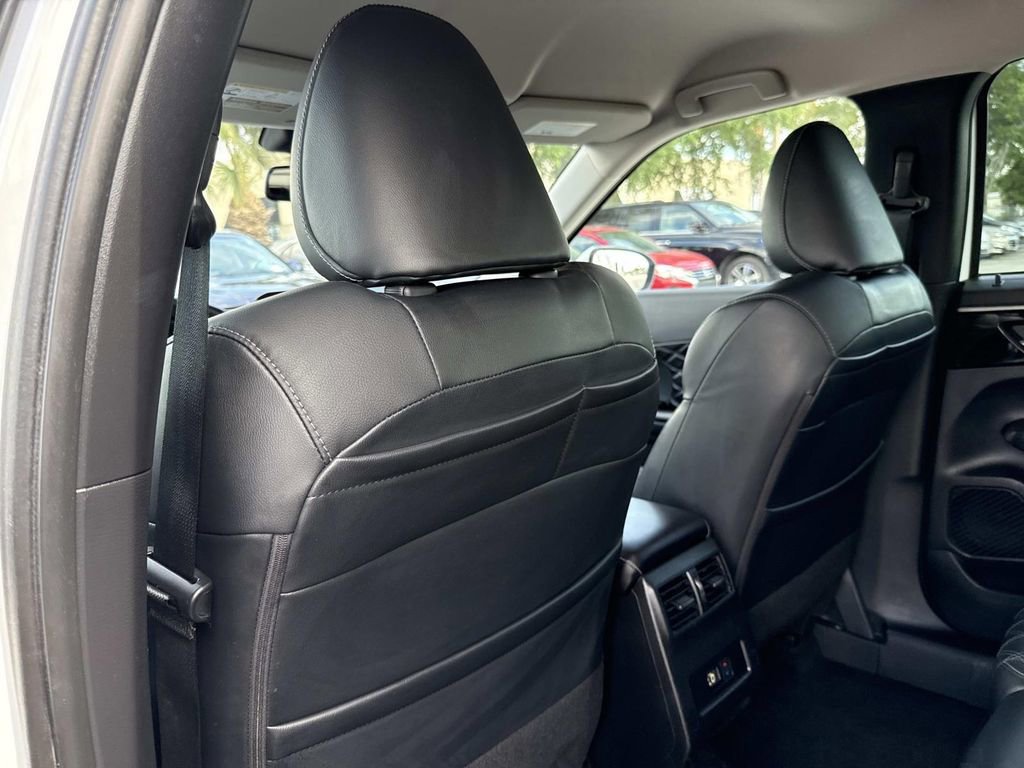 Used 2022 Mitsubishi Outlander SEL AWD/4WD image 12
