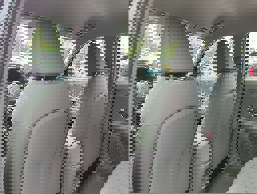 New 2026 Hyundai Elantra Sport image 19