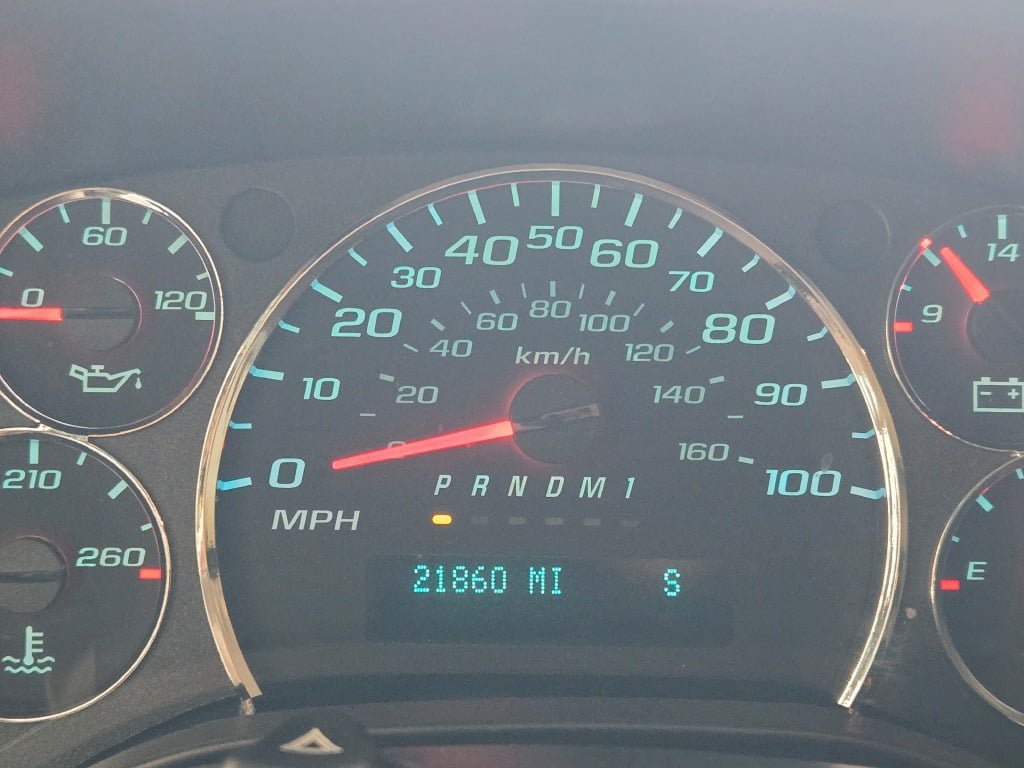 Used 2025 Chevrolet Express 3500 LT w/ LT Preferred Equipment Group RWD image 22