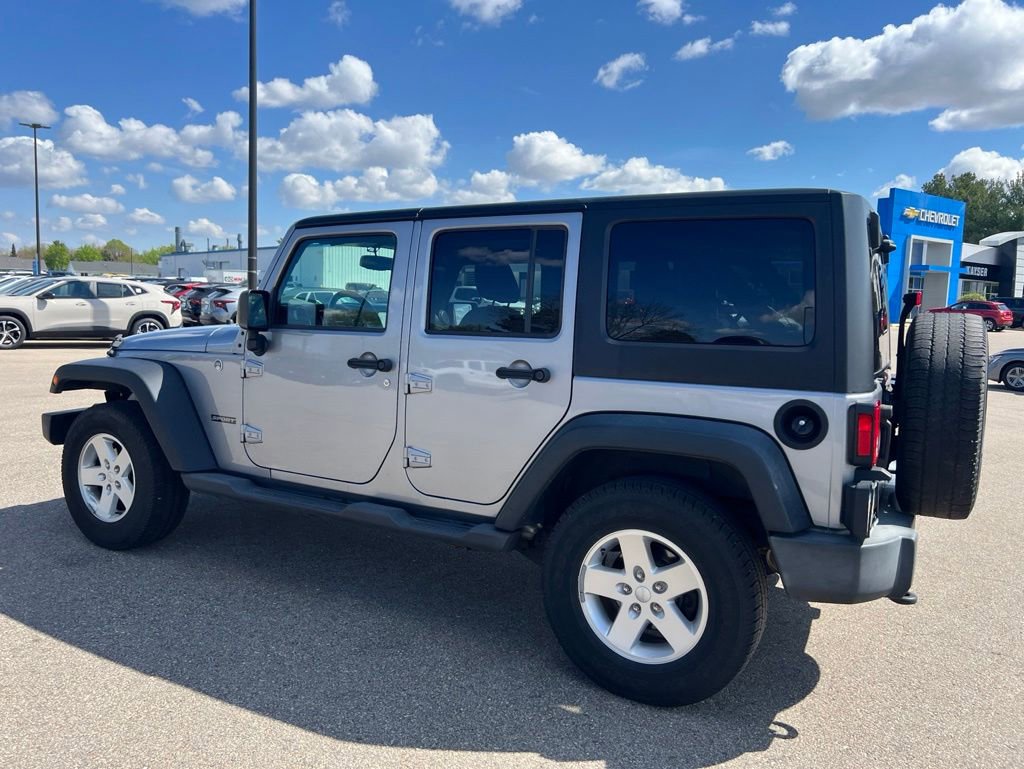 Used 2018 Jeep Wrangler Unlimited Sport S AWD/4WD image 6