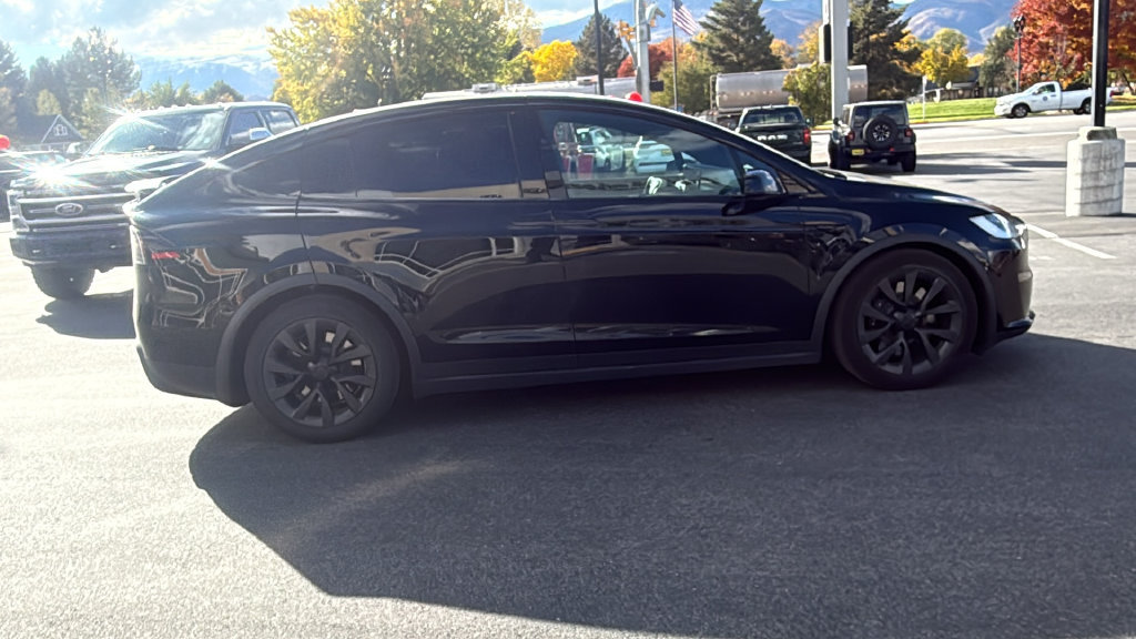 Used 2023 Tesla Model X AWD/4WD image 4