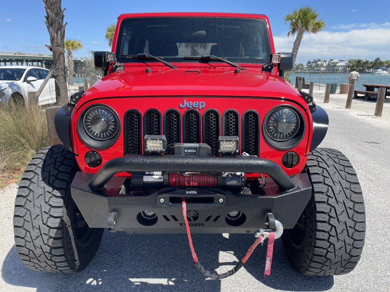 Used 2017 Jeep Wrangler Unlimited Sport w/ Connectivity Group AWD/4WD image 4