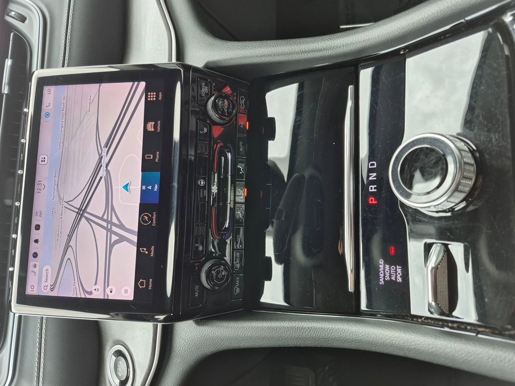 Used 2022 Jeep Grand Cherokee L Limited image 23