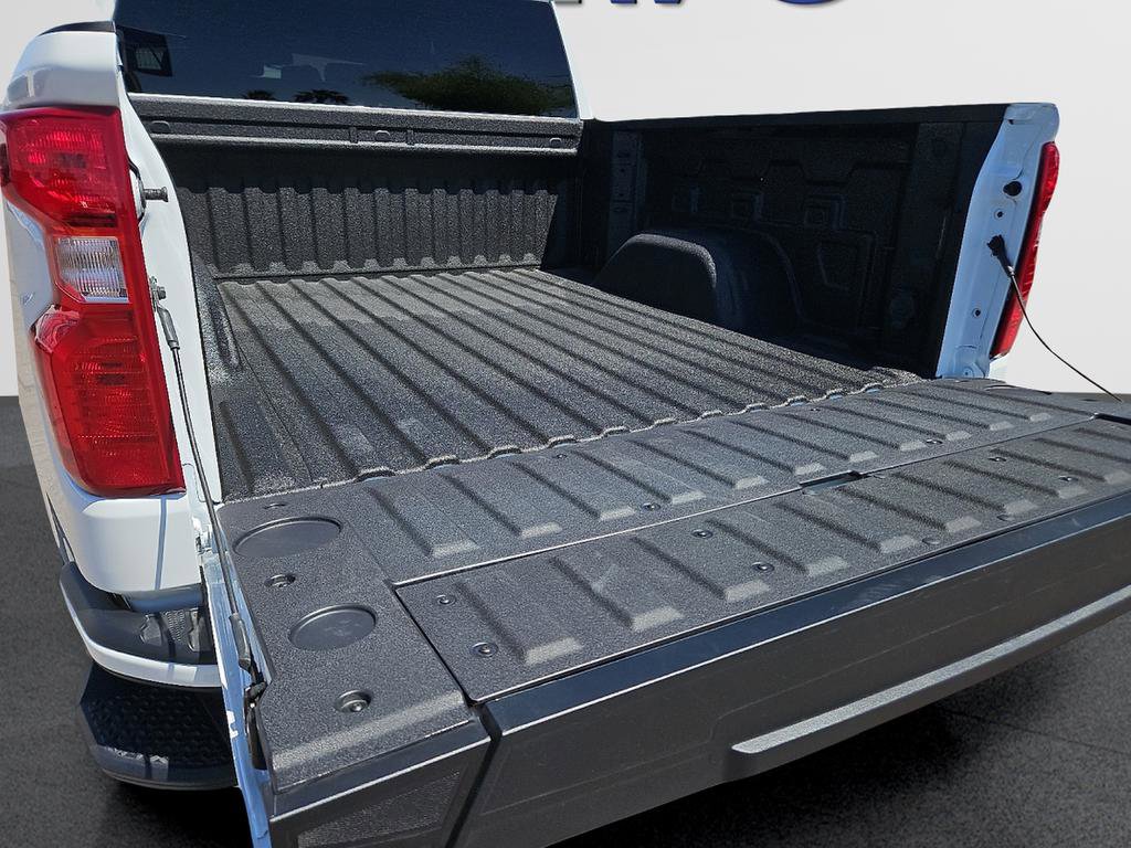 Used 2026 Chevrolet Silverado 1500 Custom image 7
