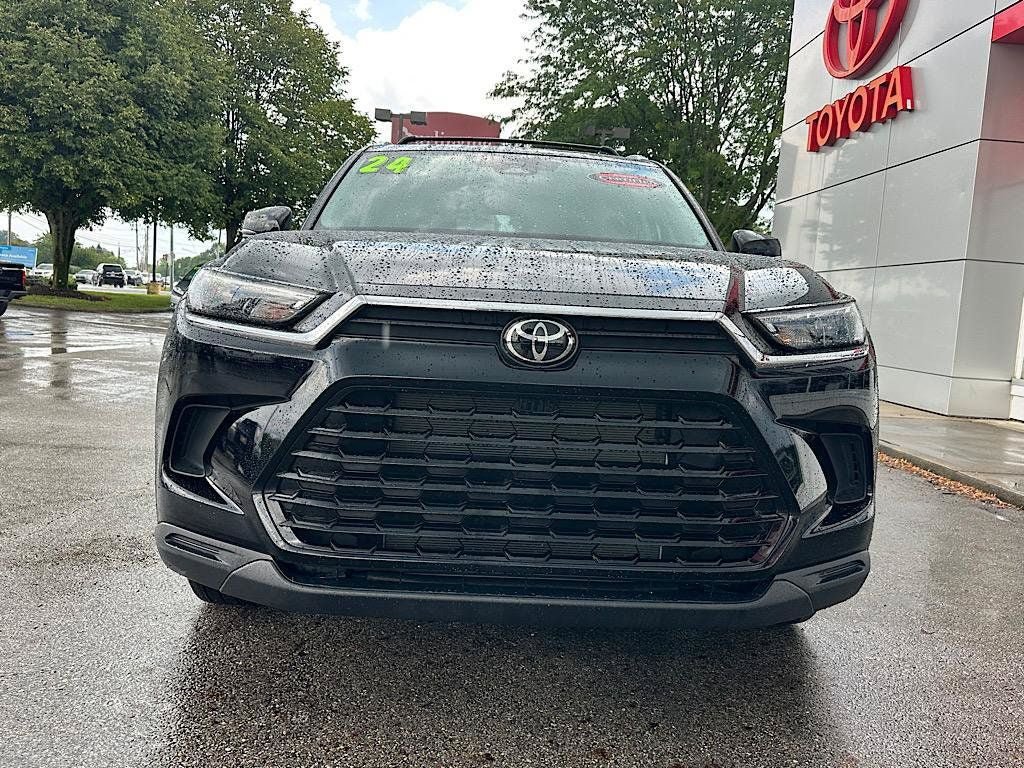 Certified 2024 Toyota Grand Highlander AWD image 9