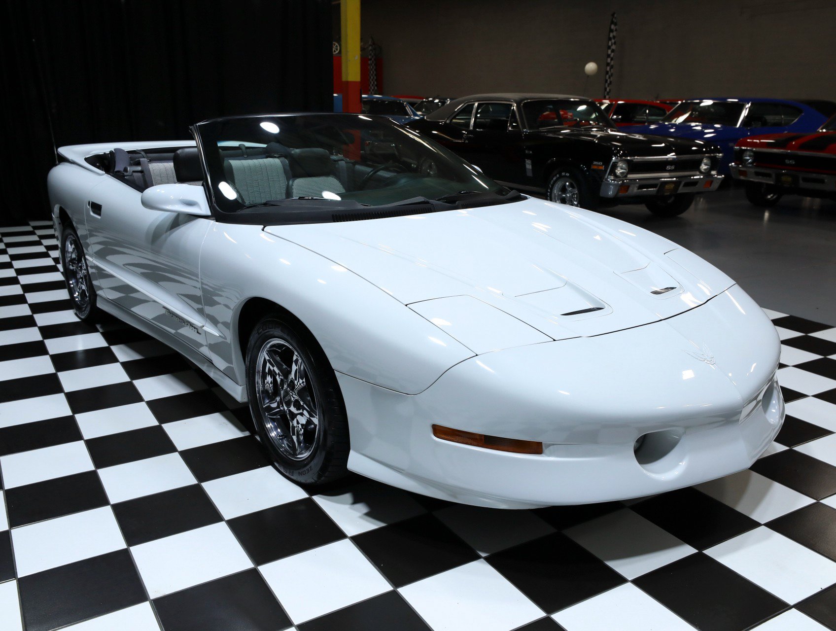 Used 1997 Pontiac Firebird Trans Am RWD image 21