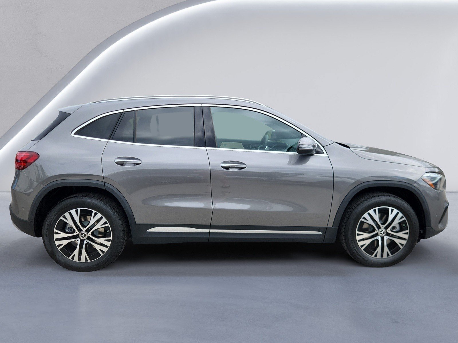 New 2026 Mercedes-Benz GLA 250 4MATIC image 3