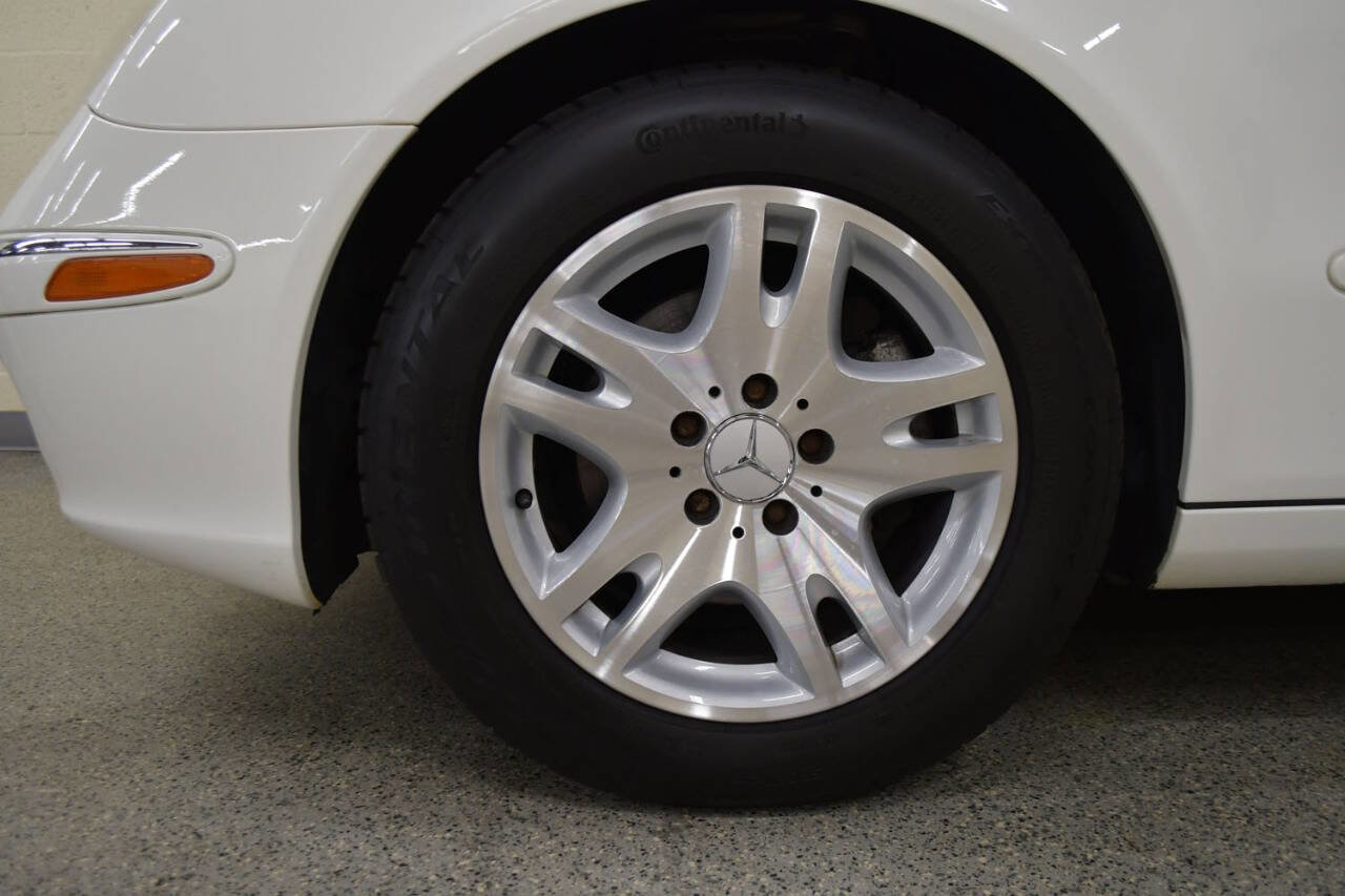 Used 2005 Mercedes-Benz E 320 CDI Sedan image 20