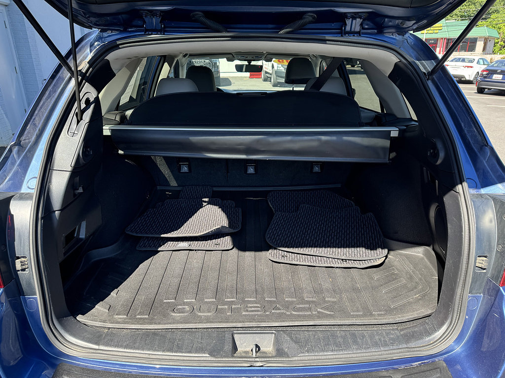 Used 2019 Subaru Outback 2.5i Limited AWD/4WD image 10