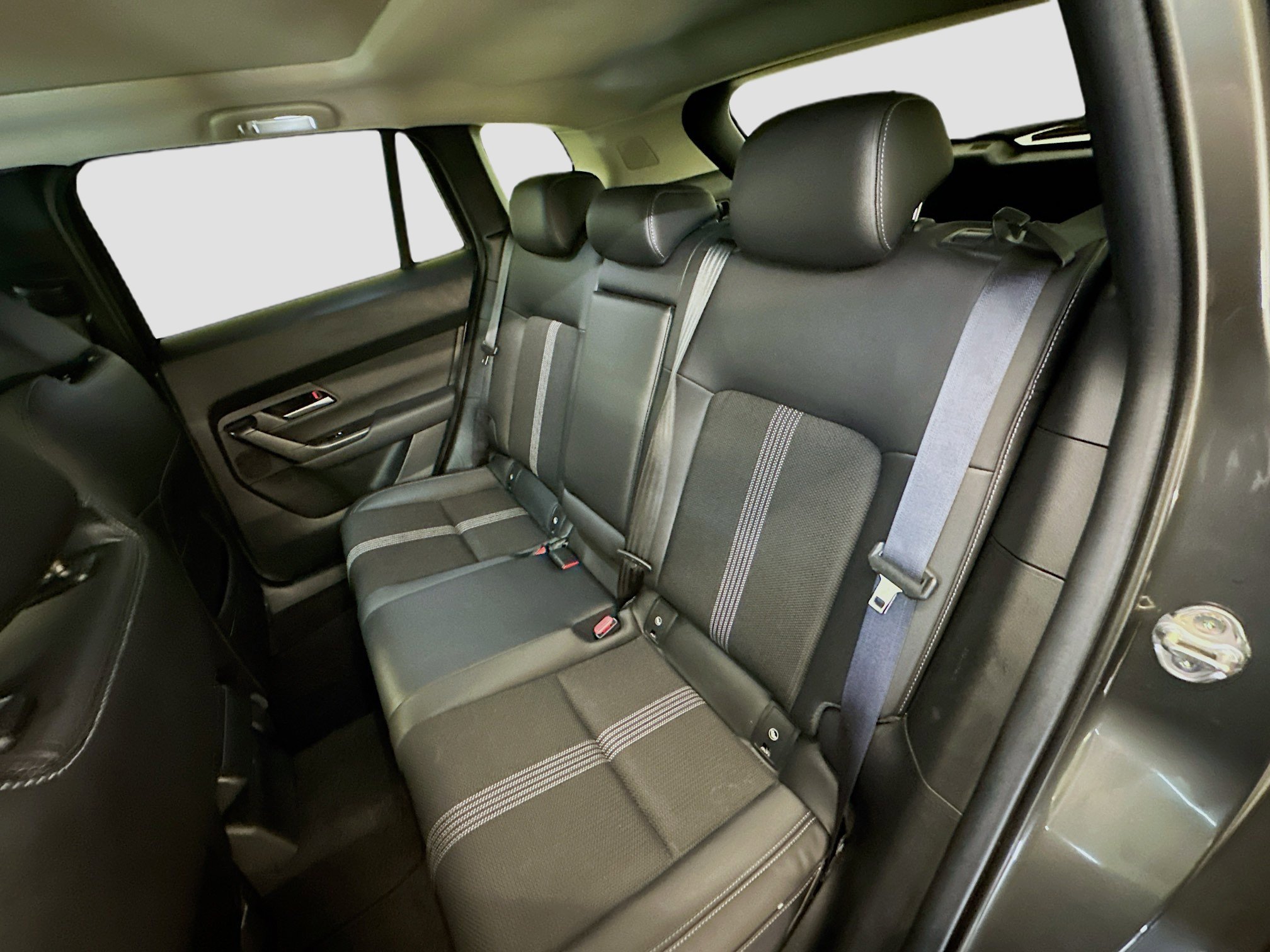 Used 2025 MAZDA CX-50 AWD 2.5 S w/ Premium Package image 30