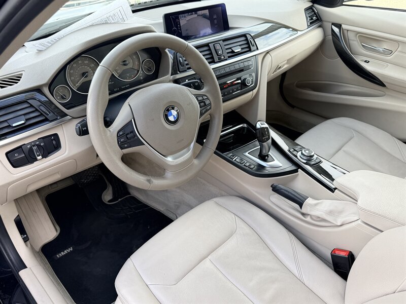 Used 2012 BMW 328i Sedan RWD image 9