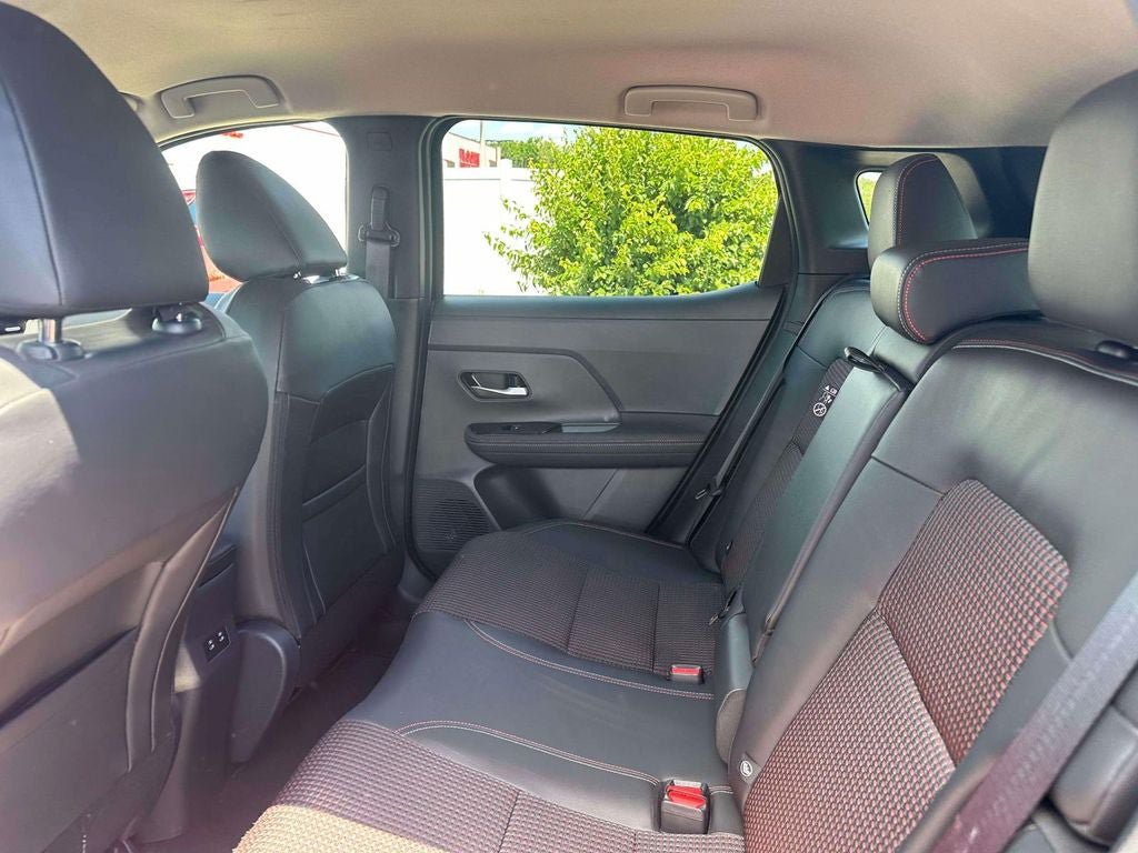 Used 2025 Nissan Kicks SR w/ Interior Electronics Package AWD/4WD image 10