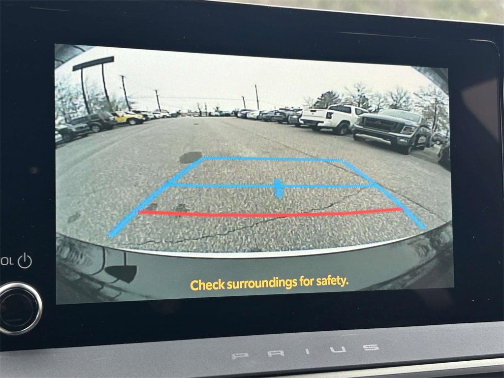 Used 2025 Toyota Prius XLE image 24