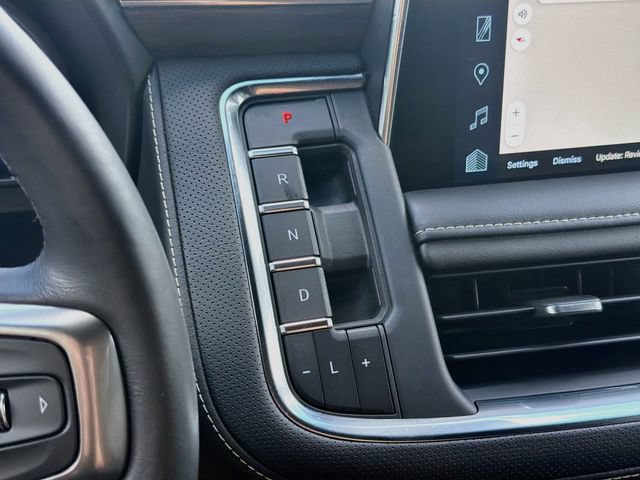 Used 2023 Chevrolet Tahoe Premier AWD/4WD image 30