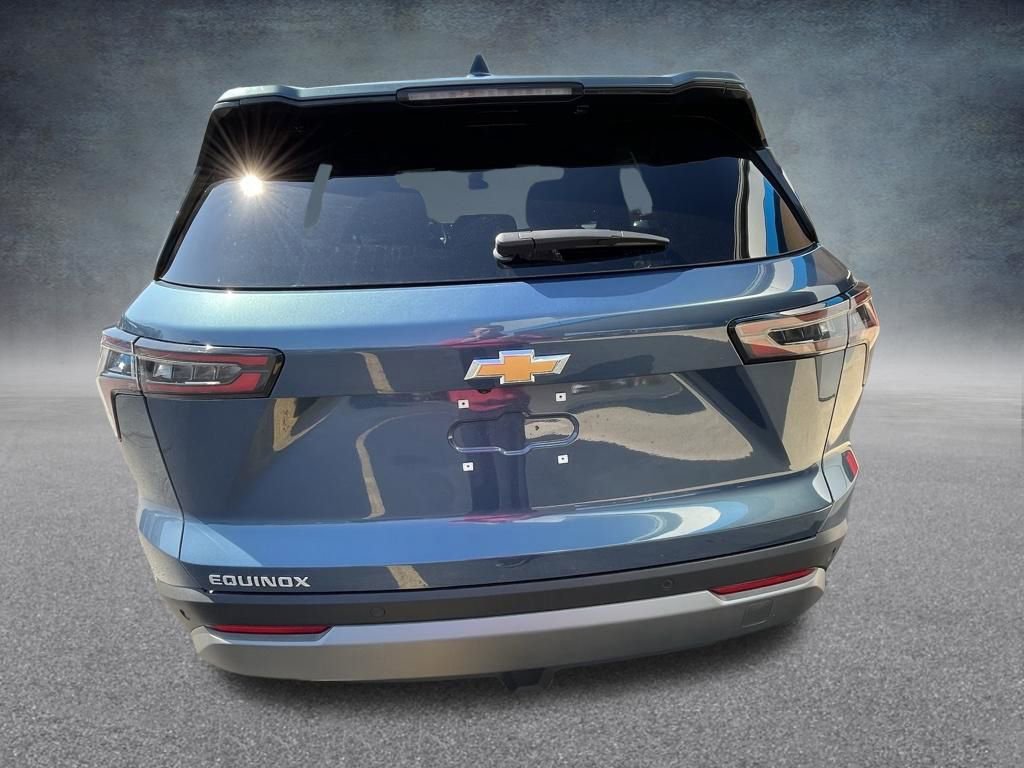 New 2026 Chevrolet Equinox LT FWD image 10