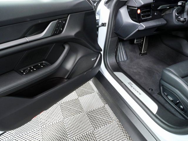 New 2026 Porsche Taycan image 8
