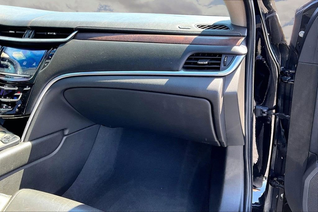 Used 2019 Cadillac XTS Luxury image 25
