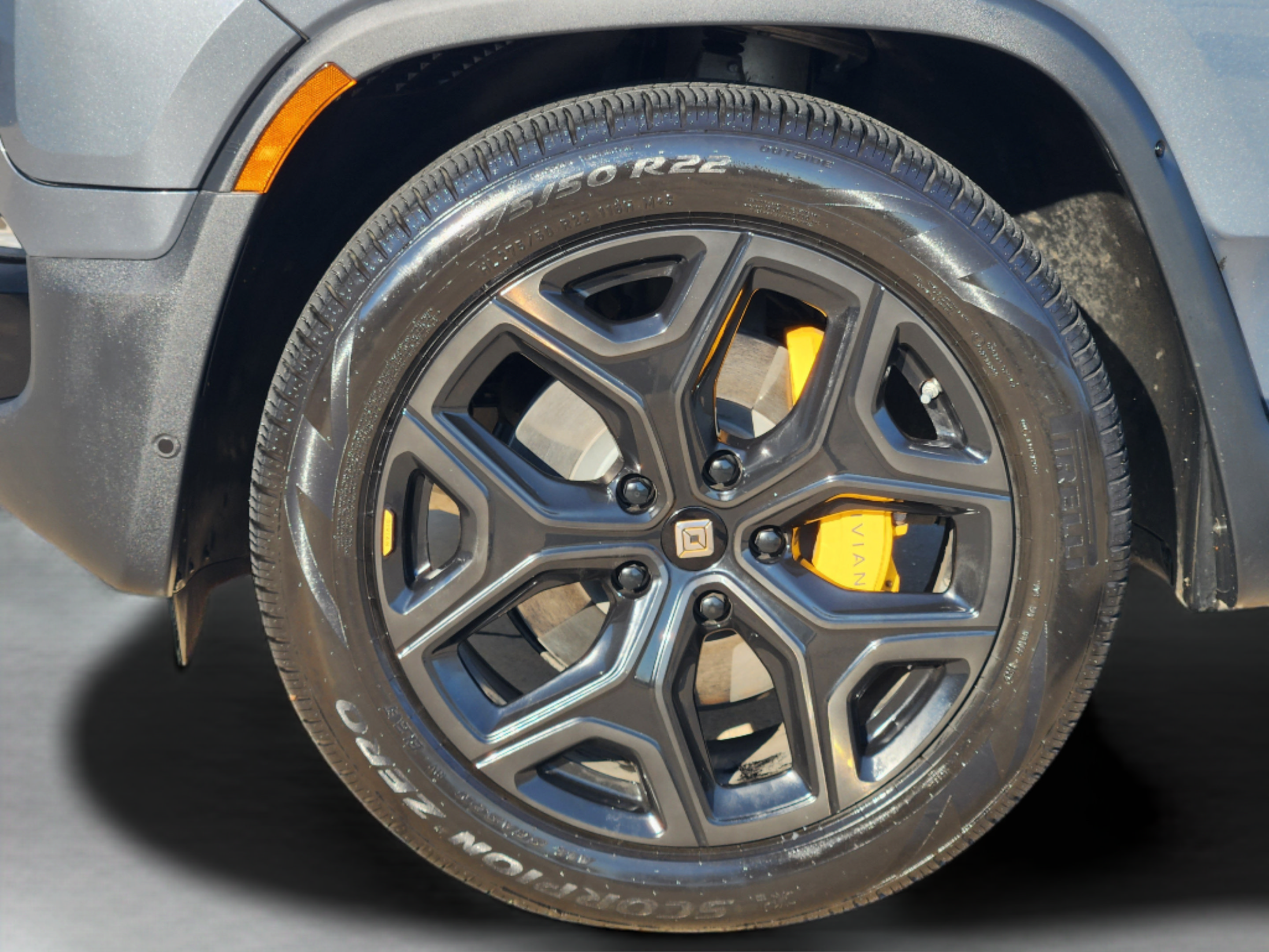 Used 2023 Rivian R1S Adventure Quad AWD/4WD image 28