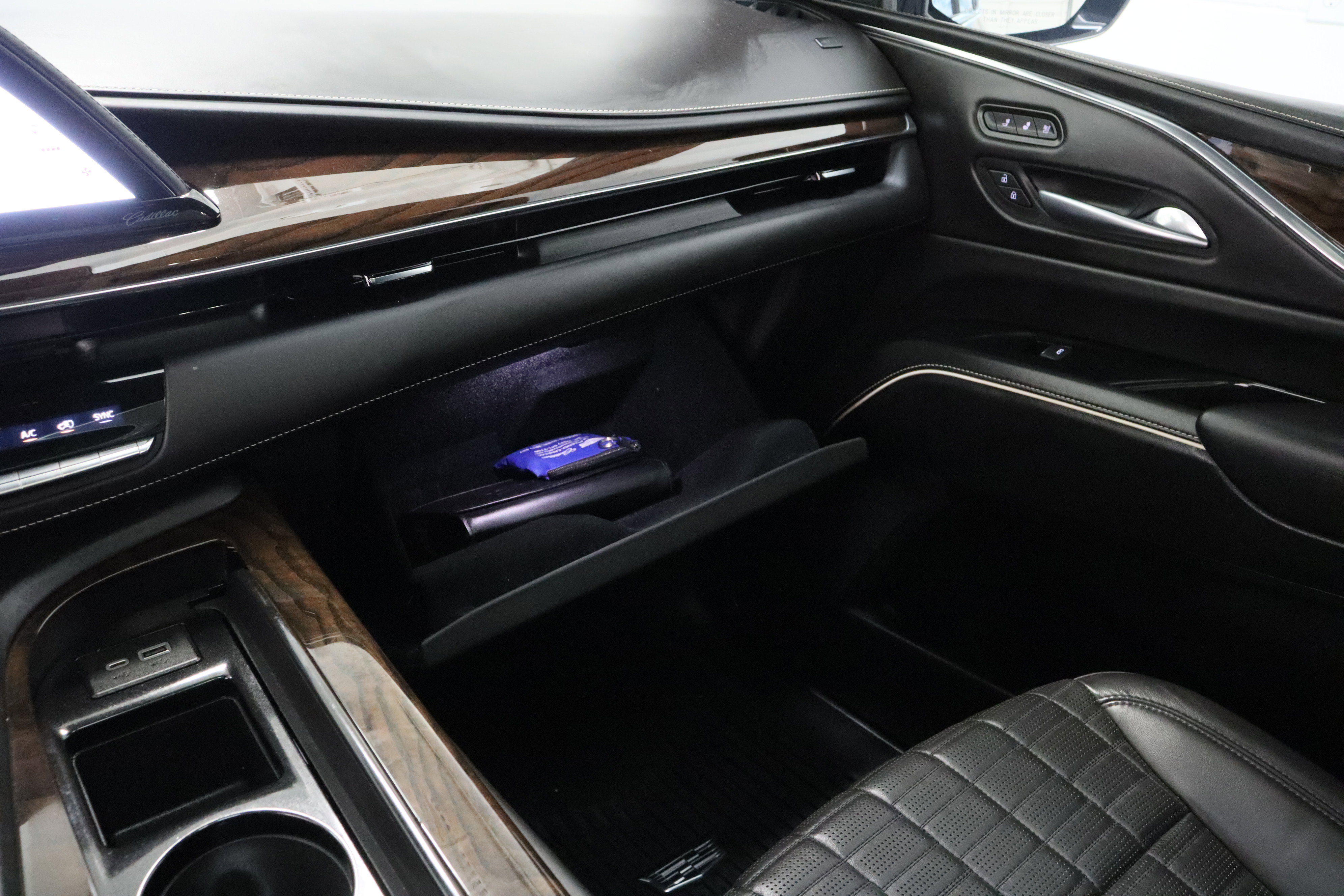 Used 2021 Cadillac Escalade Sport Platinum w/ Heavy-Duty Trailer Package image 30