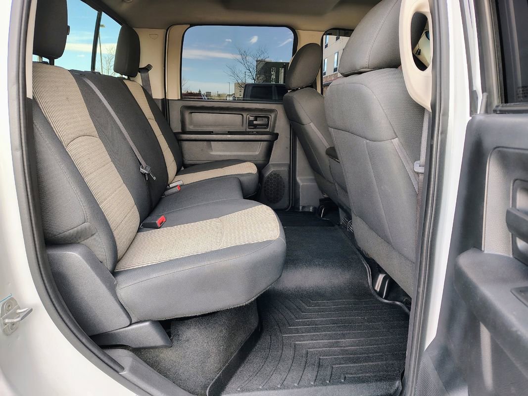 Used 2012 RAM 3500 ST w/ Chrome Appearance Group image 14