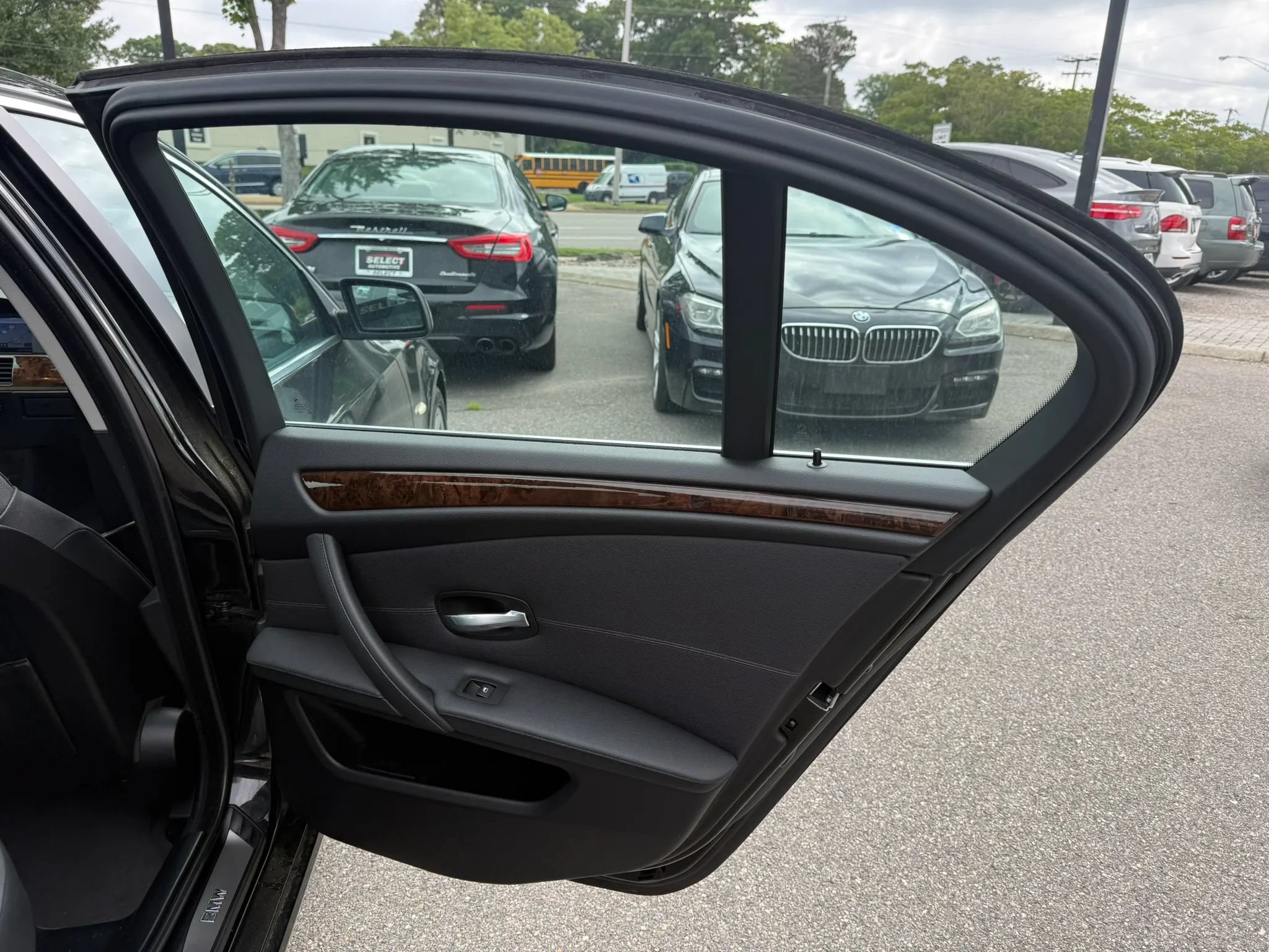 Used 2009 BMW 535i Sedan RWD image 16
