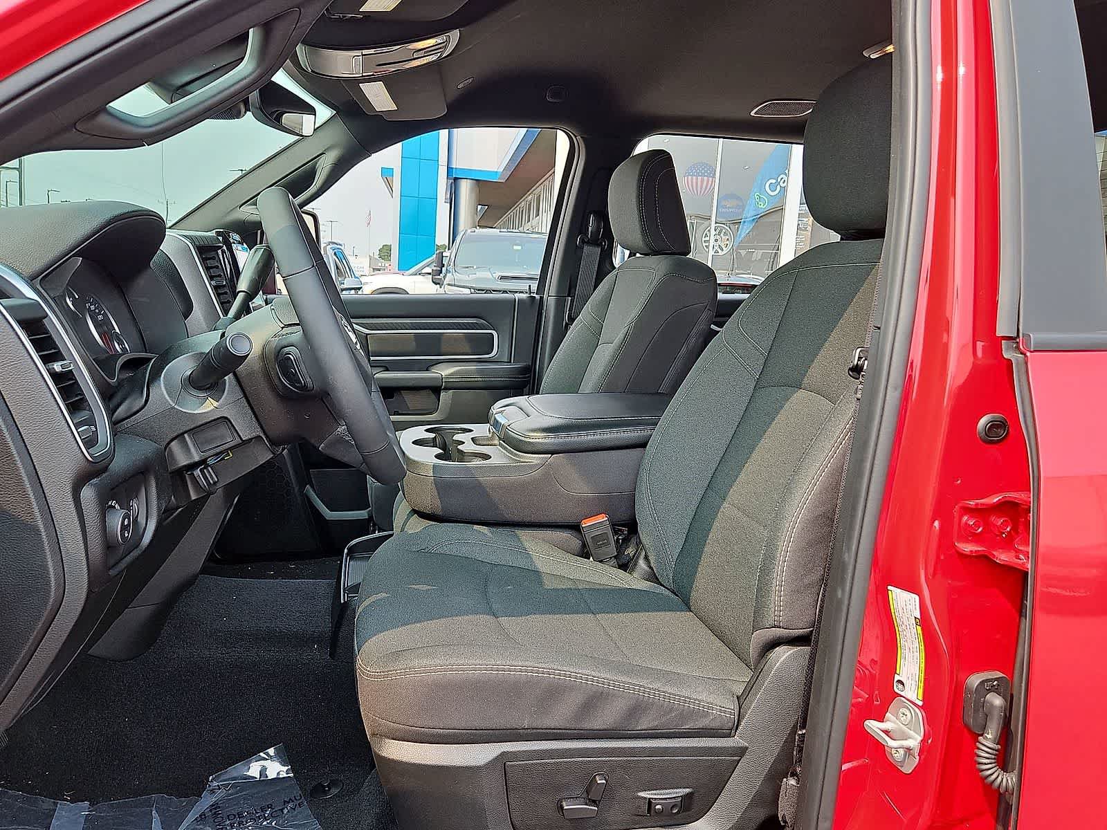 Used 2026 RAM 2500 Big Horn AWD/4WD image 25