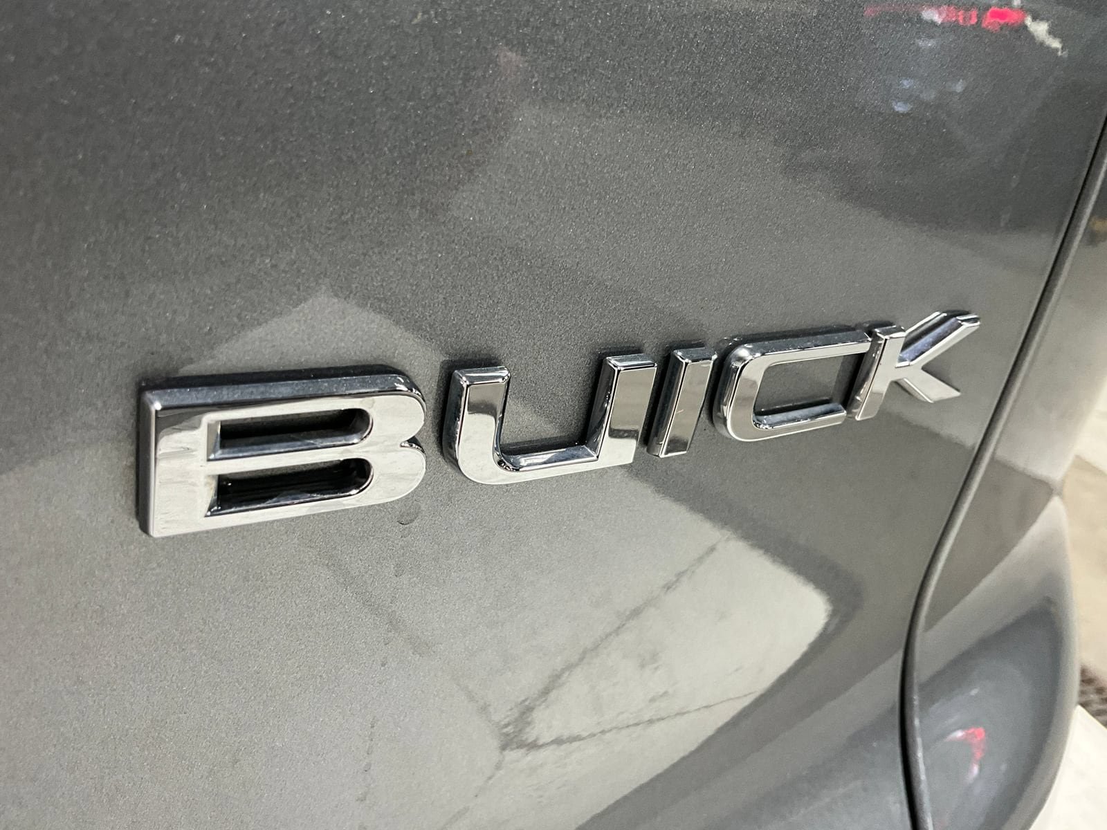 Used 2025 Buick Enclave Preferred AWD/4WD image 11