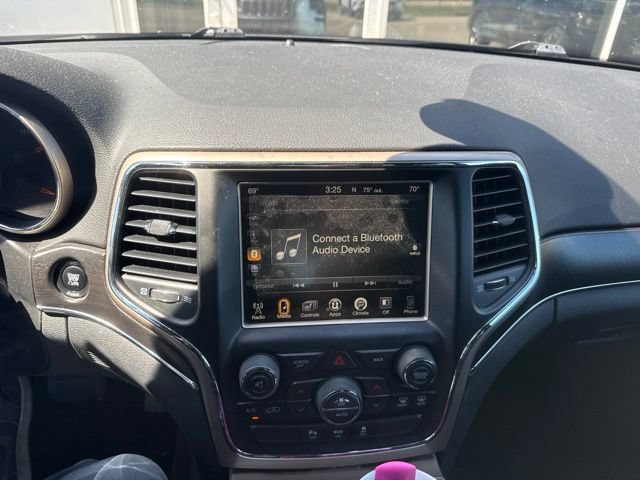 Used 2015 Jeep Grand Cherokee Limited AWD/4WD image 3
