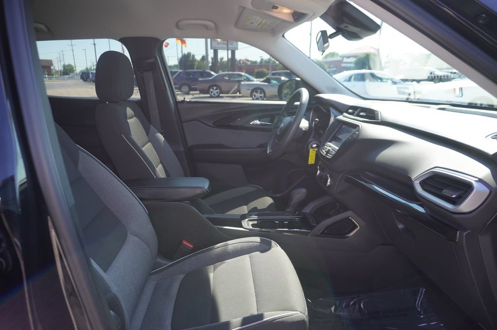 Used 2021 Chevrolet TrailBlazer LS FWD image 29