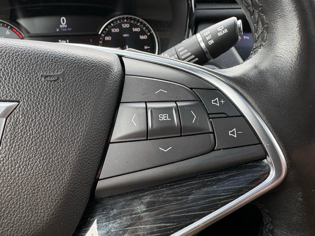 Used 2020 Cadillac XT5 Premium Luxury image 20