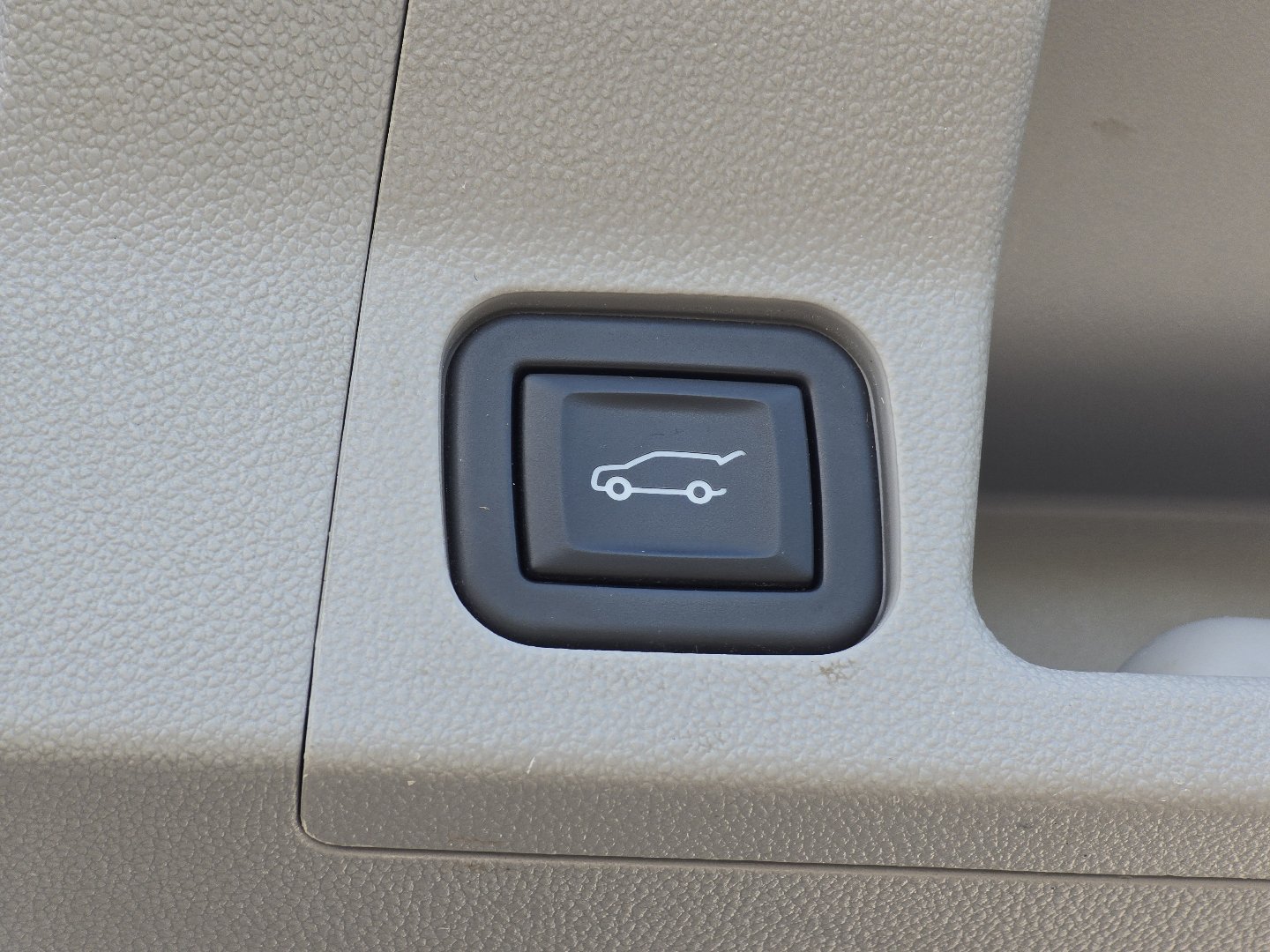 Certified 2023 GMC Acadia SLT AWD/4WD image 15