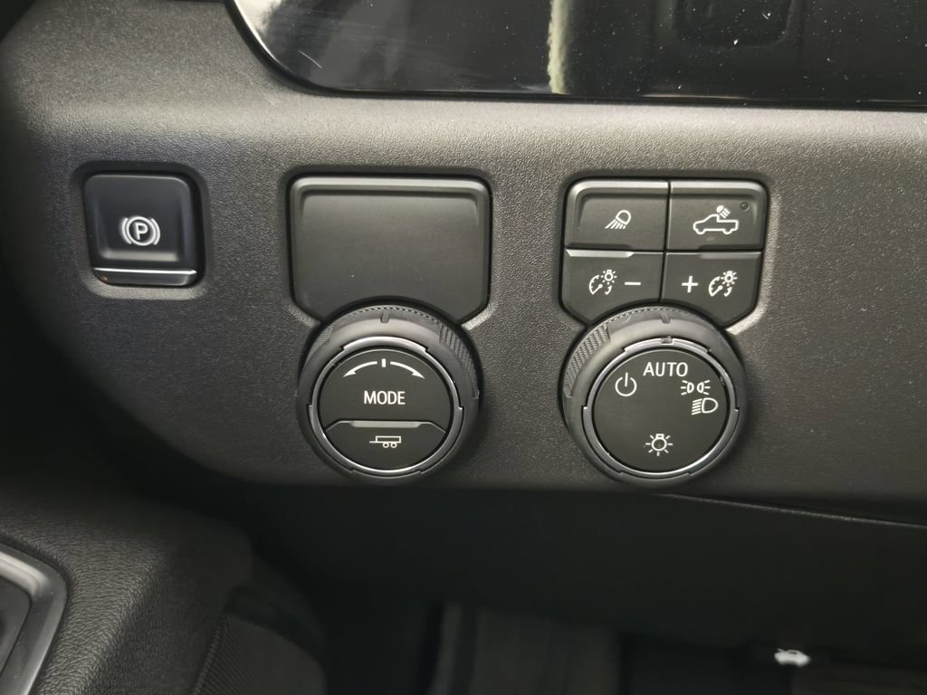 New 2026 Chevrolet Silverado 1500 LT w/ Texas Edition Plus RWD image 22