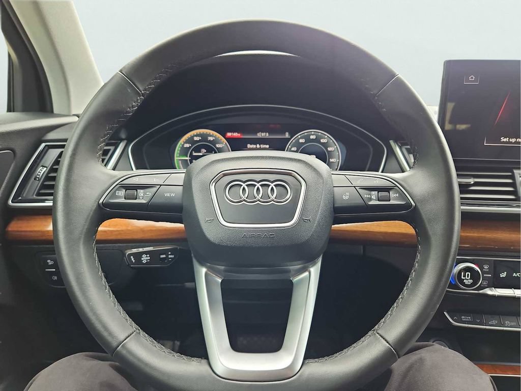 Certified 2024 Audi Q5 e Premium AWD/4WD image 16