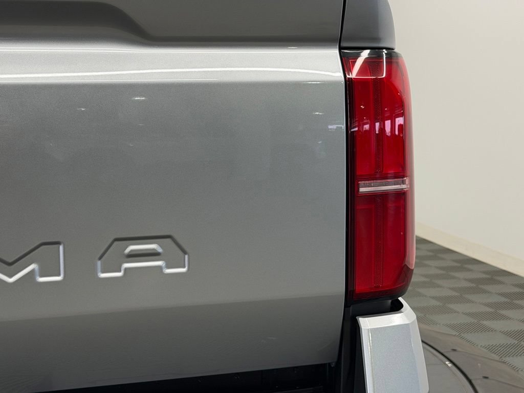 Used 2026 Toyota Tacoma SR5 AWD/4WD image 14