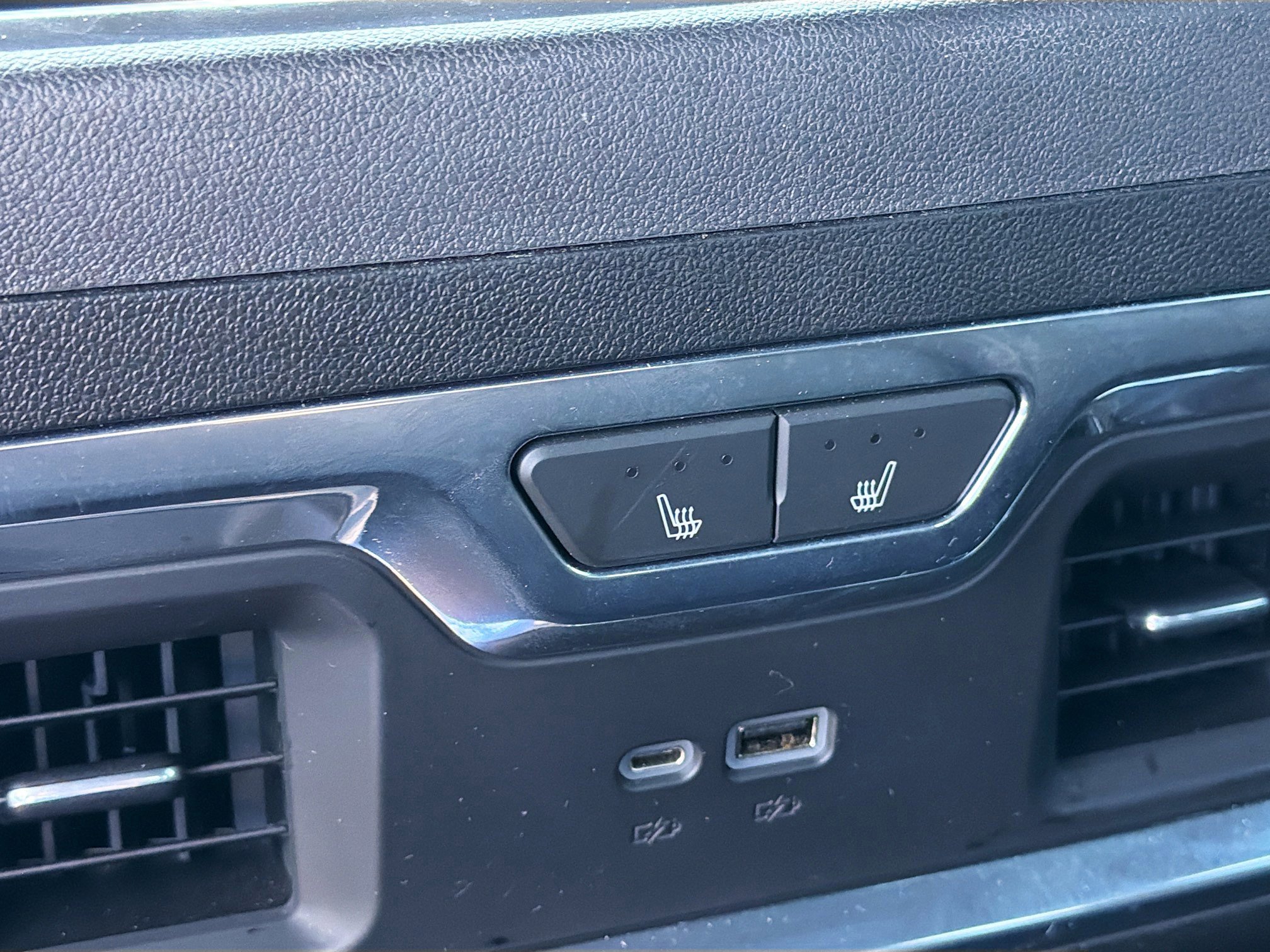 Used 2024 Chevrolet Silverado 1500 High Country image 19