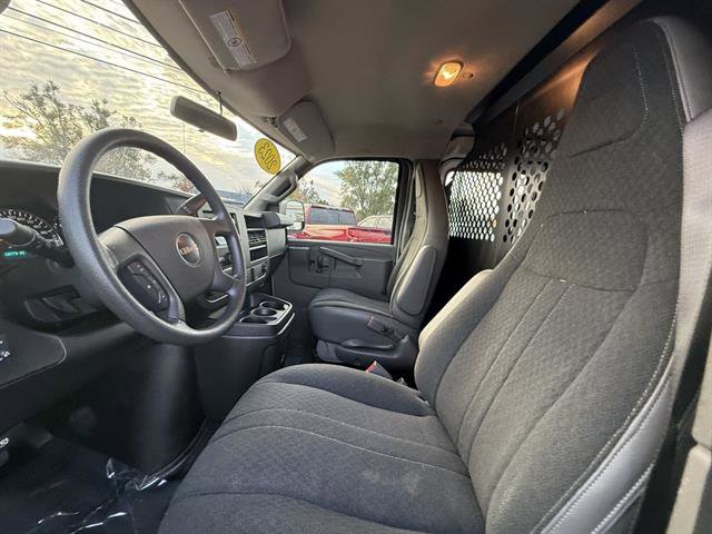 Used 2023 GMC Savana 2500 image 15