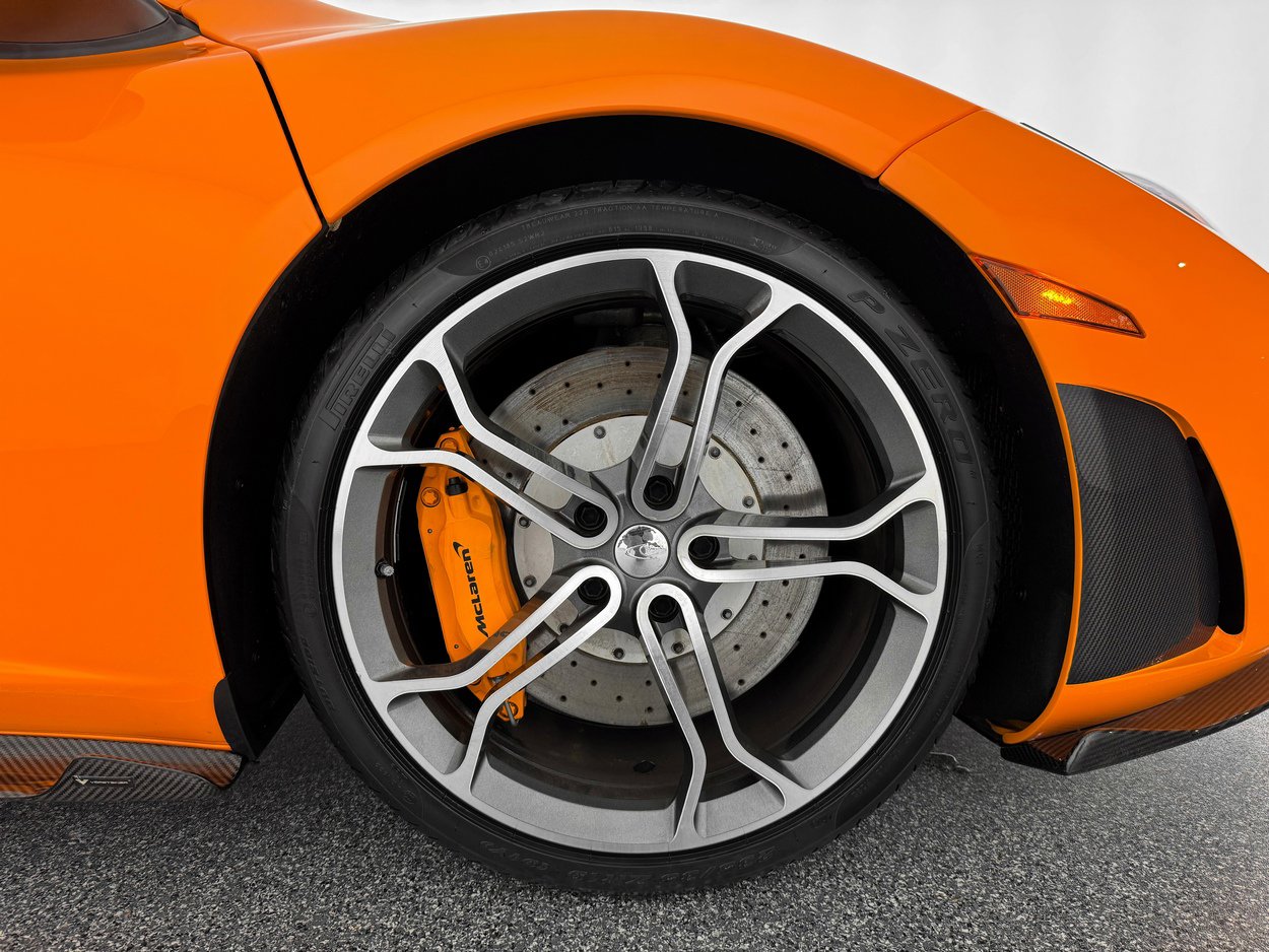 Used 2013 McLaren MP4-12C Coupe image 33