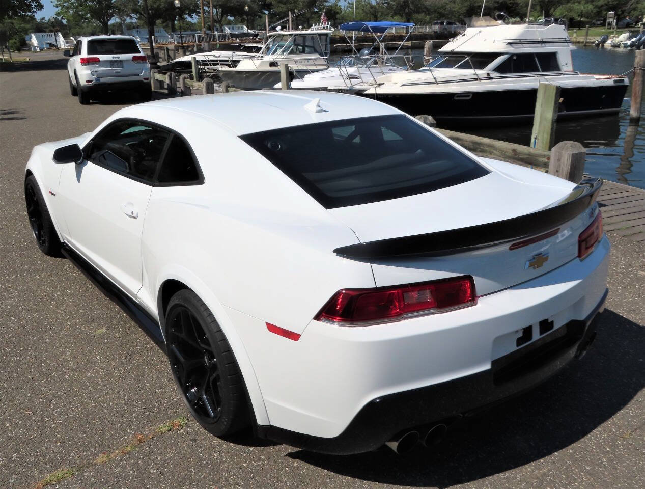 Used 2015 Chevrolet Camaro Z/28 RWD image 6