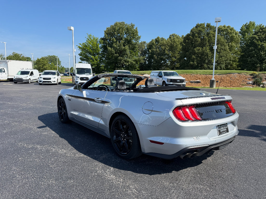 Used 2019 Ford Mustang GT Premium w/ Equipment Group 401A RWD image 5