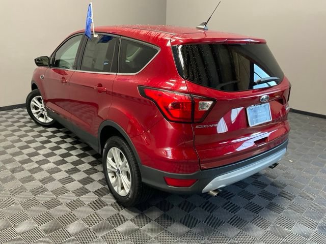 Used 2019 Ford Escape SE FWD image 9