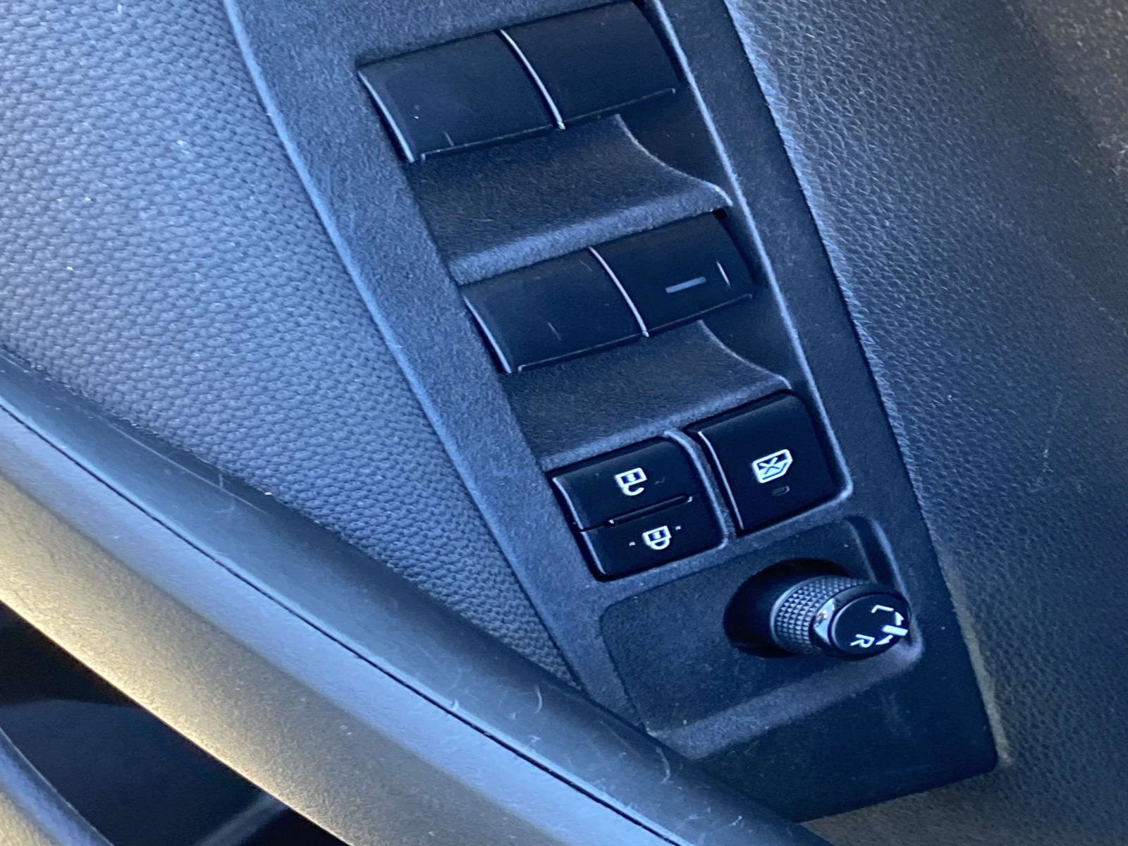 Used 2022 Toyota Corolla LE image 23