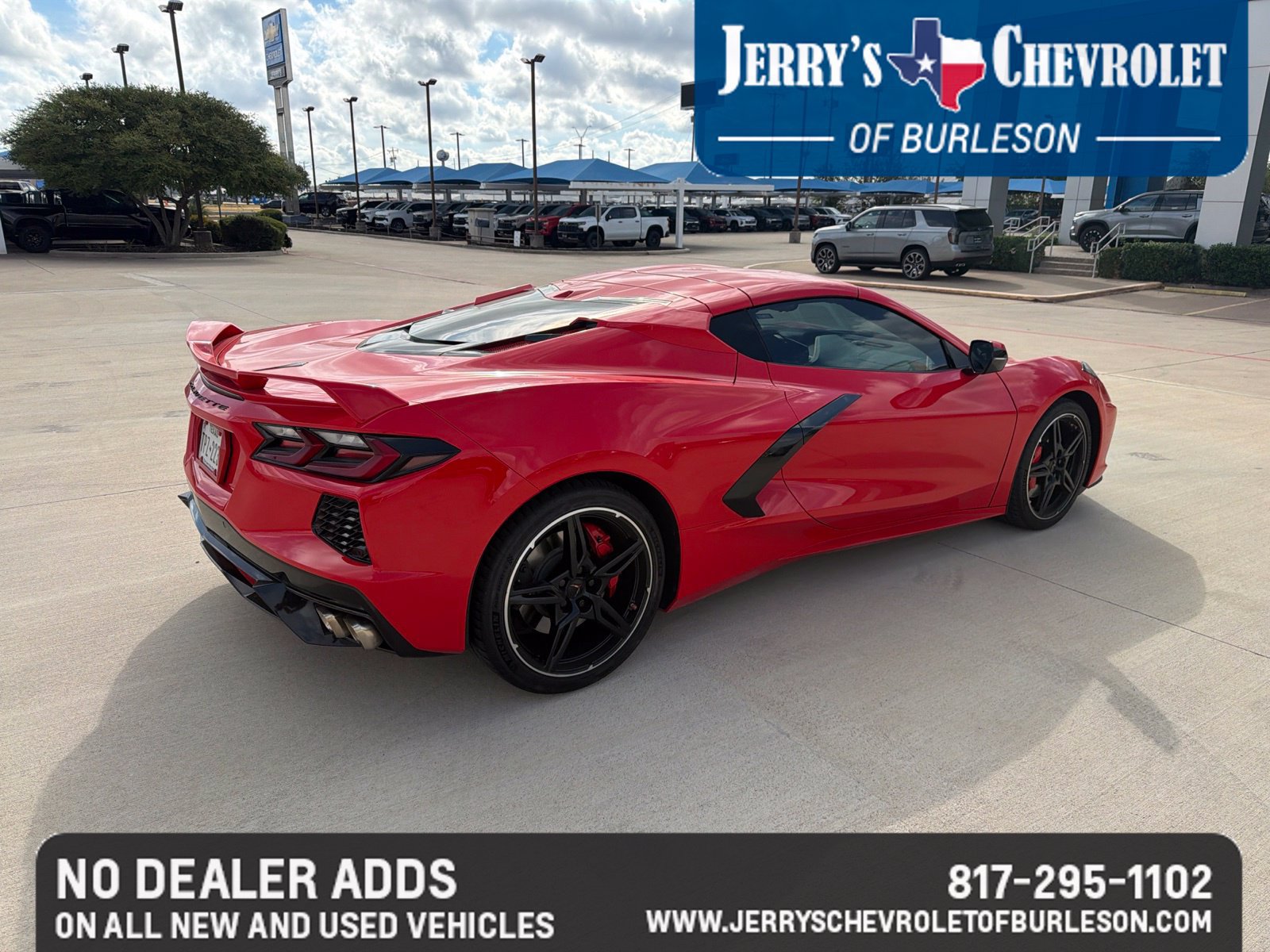 Used 2020 Chevrolet Corvette Stingray Preferred Cpe w/ 2LT Preferred Equipment Group RWD image 4