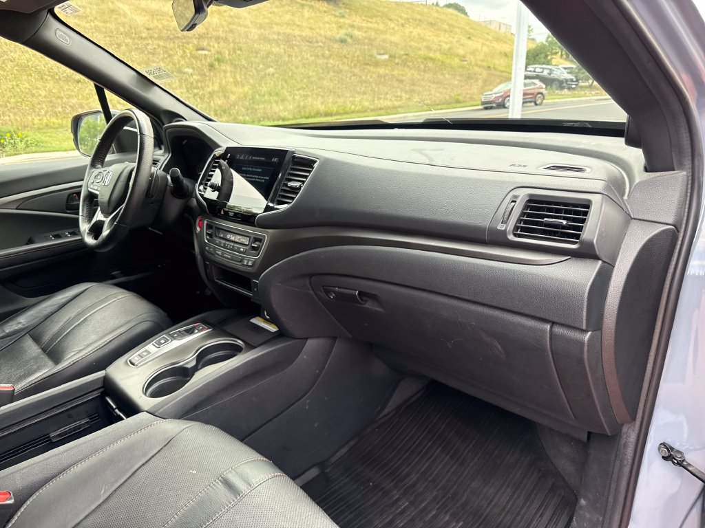 Used 2023 Honda Passport TrailSport image 30