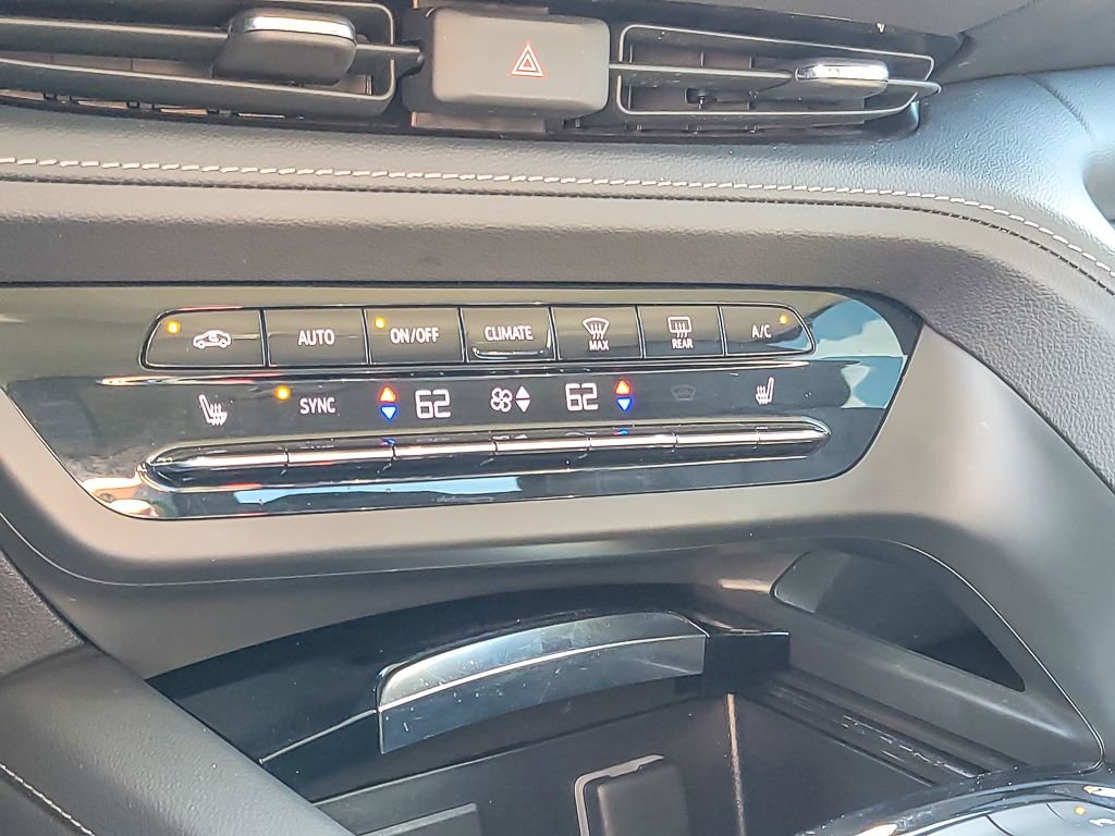 Certified 2023 Buick Envision Preferred w/ Sport Touring Package image 15