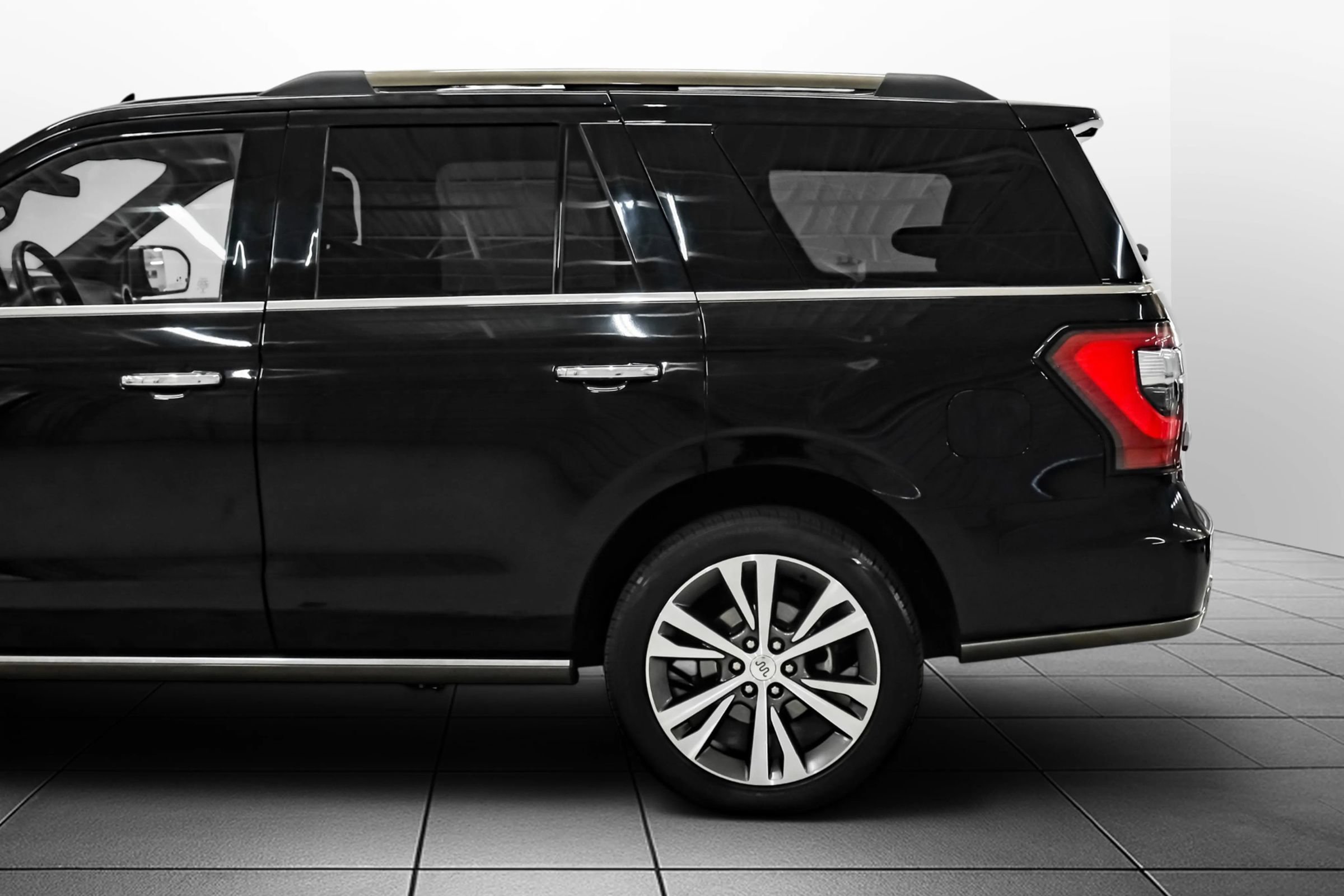 Used 2021 Ford Expedition King Ranch RWD image 13