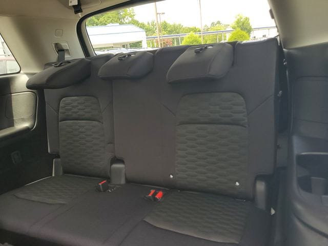 Used 2026 Nissan Pathfinder SV FWD image 14