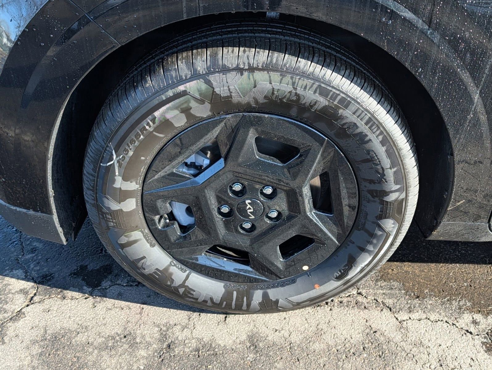 Used 2026 Kia Carnival FWD image 15