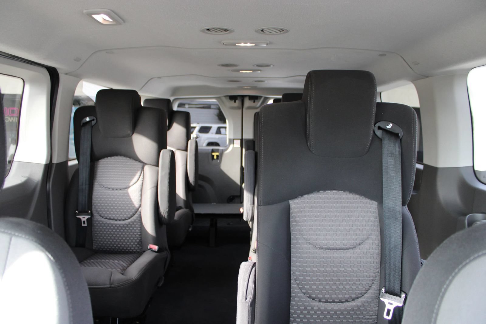 Used 2024 Ford Transit 350 XLT RWD image 9